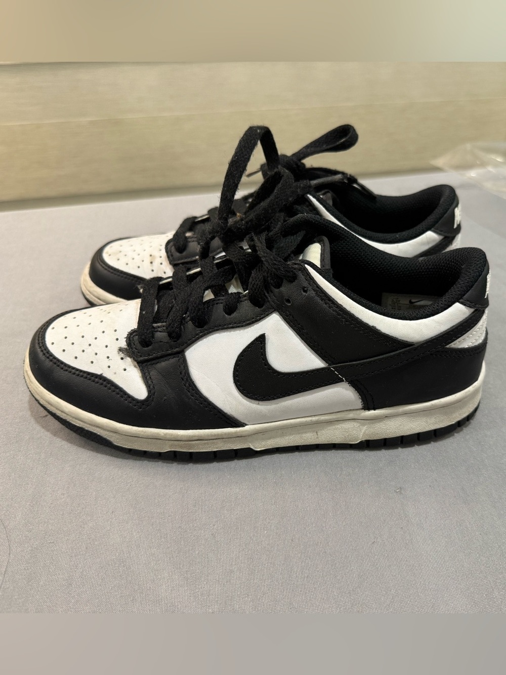 Nike Dunk Low Panda Black/White Leather Low Top Athletic Sneakers women size 5.5